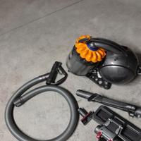 Aspirapolvere traino DYSON