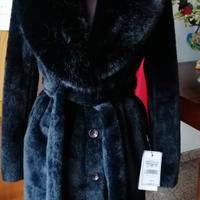 cappotto in pelliccia sintetica nuovo