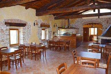 NEGOZIO A SANTE MARIE