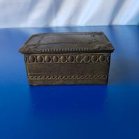 Piccola Scatola Vintage in Metallo