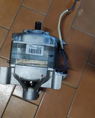 motore lavatrice 