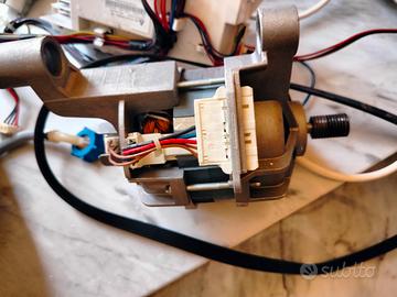 Indesit innex xwe 91283 motore cinghia scheda cavi