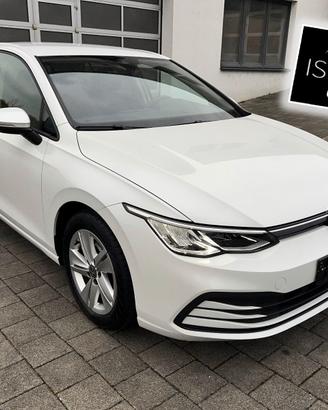 Volkswagen Golf VIII 1.0 TSI