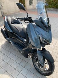 Xmax 300 tech max 2022