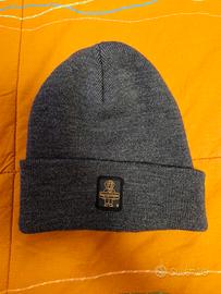 Berretto RefrigiWear modello Clark grigio