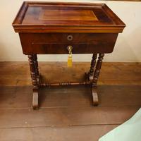 TAVOLO DA LAVORO DELL' 800