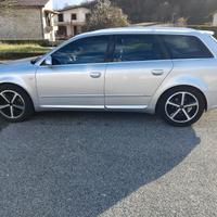 Audi A4 S.W S LINE