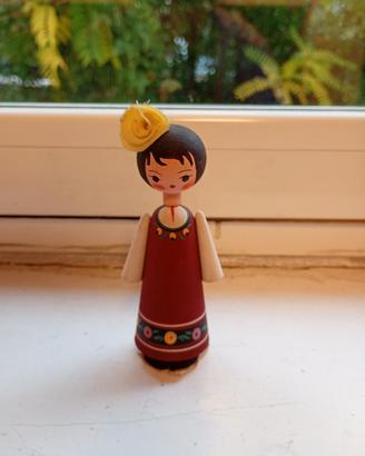 statuina in legno 