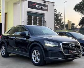 AUDI Q2 35 TDI quattro S tronic Business