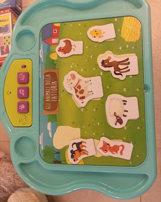tavolo giochi per bambino