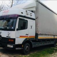 Camion Mercedes modello 1017 -115Q