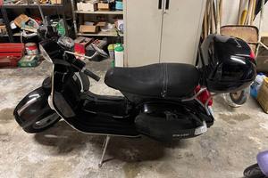 Piaggio Vespa 150 PX - 2011