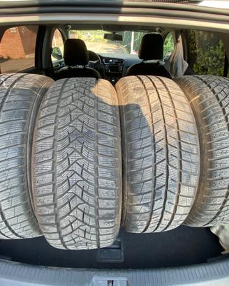 Gomme auto t rock 215/50/r18