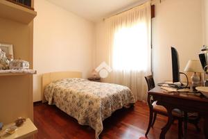 MONOLOCALE A VICENZA