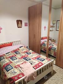 Alloggio gratuito ragazza - signora