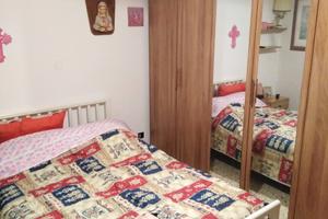 Alloggio gratuito ragazza - signora