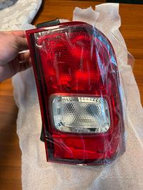 Faro posteriore destro esterno Suzuki Ignis