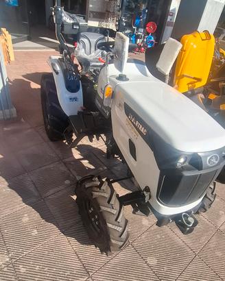 trattore startrak 263 4x4 motore mitsubishi 26 cv