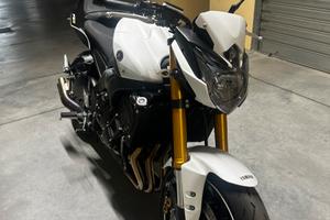 Yamaha FZ8