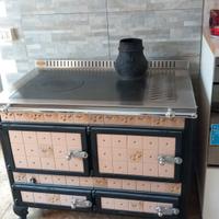 stufa a legna/ cucina