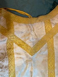 Antica pianeta paramento sacerdotale