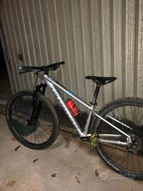 Specialized rockhopper 2021 MTB
