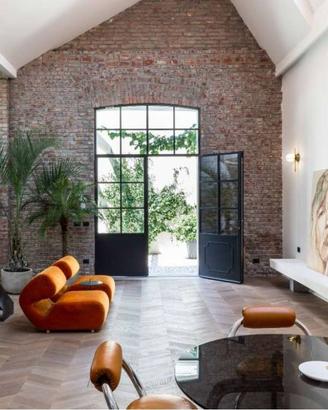 Loft / Open Space di 1000 m² con 4 locali e box au