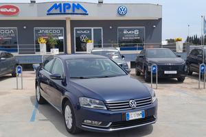 VOLKSWAGEN PASSAT 1.6 105 CV