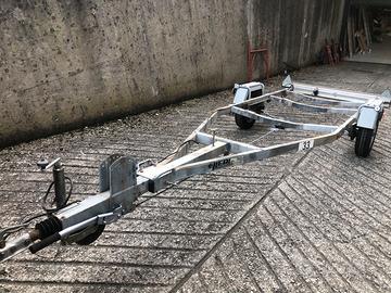 Carrello rimorchio barca catamarano motoscafo