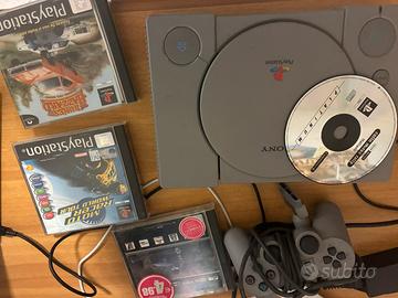 Sony PS1 Funzionante + joystick + 4 Giochi