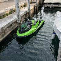 Moto d'acqua seadoo