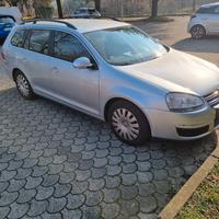 VW Golf Variant 1.6 Benzina/GPL