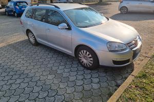 VW Golf Variant 1.6 Benzina/GPL