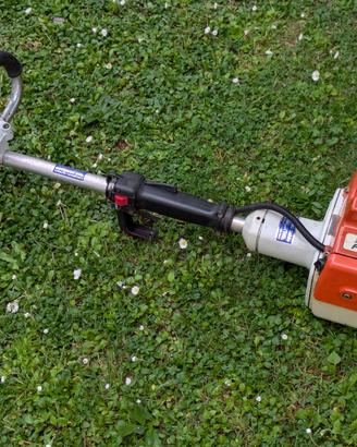 Decespugliatore Stihl professionale tipo FS550