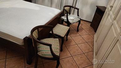 Poltroncine e allungo. Tris. Poltrone. 