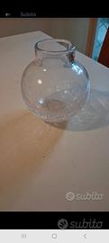 Vaso in vetro trasparente  effetto "ghiaccio"