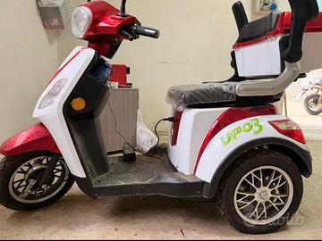 Motociclo a tre ruote