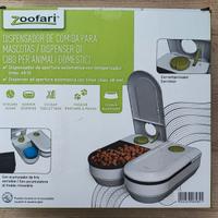 Dispenser di cibo per animali domestici