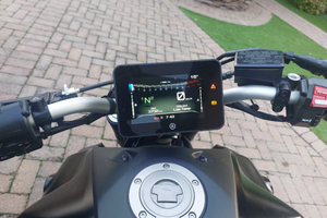 Mt 07 black tft 2023