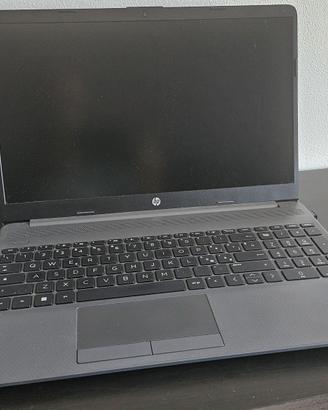 HP 250 G9 15,6" – Windows 11 Pro – 8 GB RAM