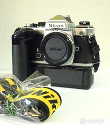 NIKON FE con MOTORE