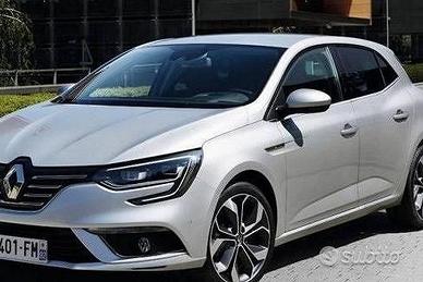 Specchietto retrovisore esterno renault megan 2020