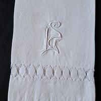 Asciugamano antico 1920 NUOVO ricamato a mano 6^