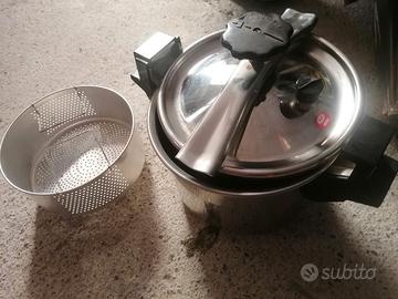 pentola a pressione  e friggitrice nuovi
