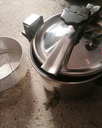 pentola a pressione  e friggitrice nuovi