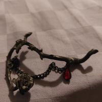 Orecchino lobo gotico Alkemy rosa rossa