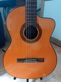 Chitarra classica Takamine GC5CE-NAT