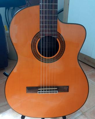 Chitarra classica Takamine GC5CE-NAT
