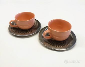 Tazze da caffè con piattino in metallo
