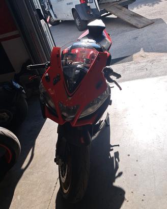 Aprilia rsv4 APRC Factory 